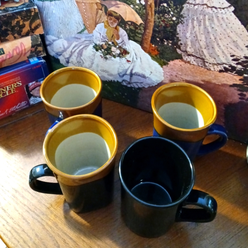 NWOT Royal Norfolk Square Two-Tone Flare Rim Stoneware 14oz Coffee Mug Set of 4